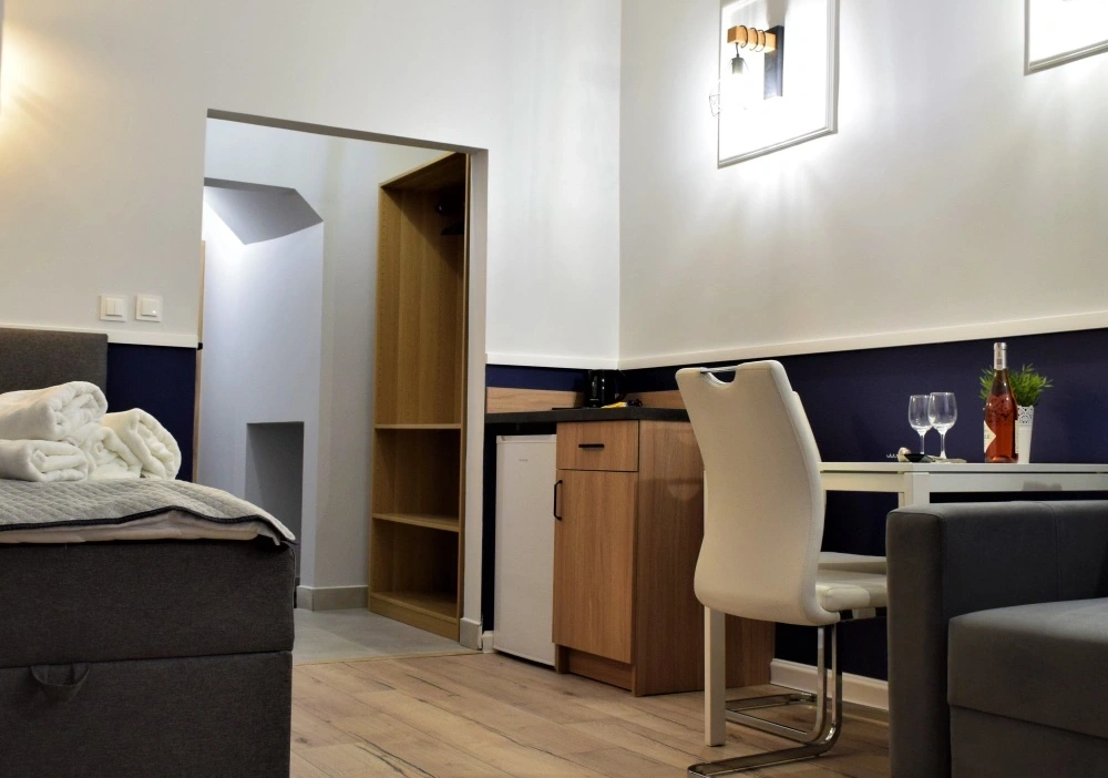 Add Image Description